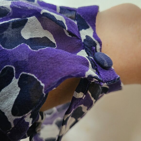 💜Diane von Furstenberg “Jana” Blouse – Sheer Perfection with Silk Lining - Picture 9 of 11